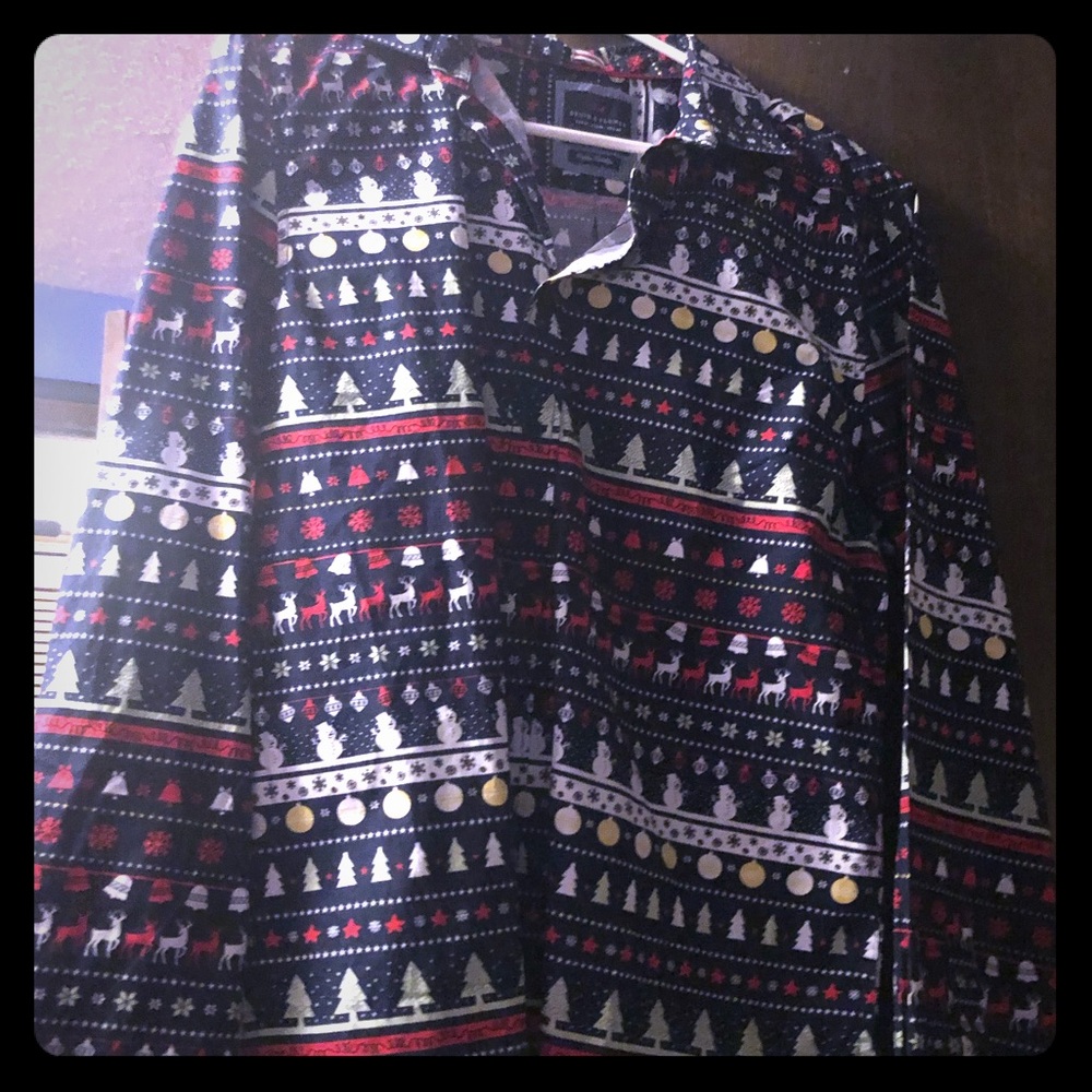 Holiday button up